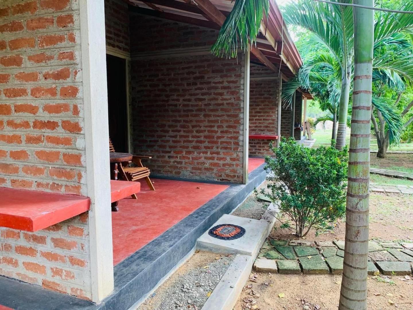 Hotel Tree Garden Wilpaththu Nochchiyagma Anuradhapura Nochchiyagama Zewnętrze zdjęcie